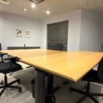 Postos de trabalho em open-space no Edifício NBN da Show Reel, Lisboa